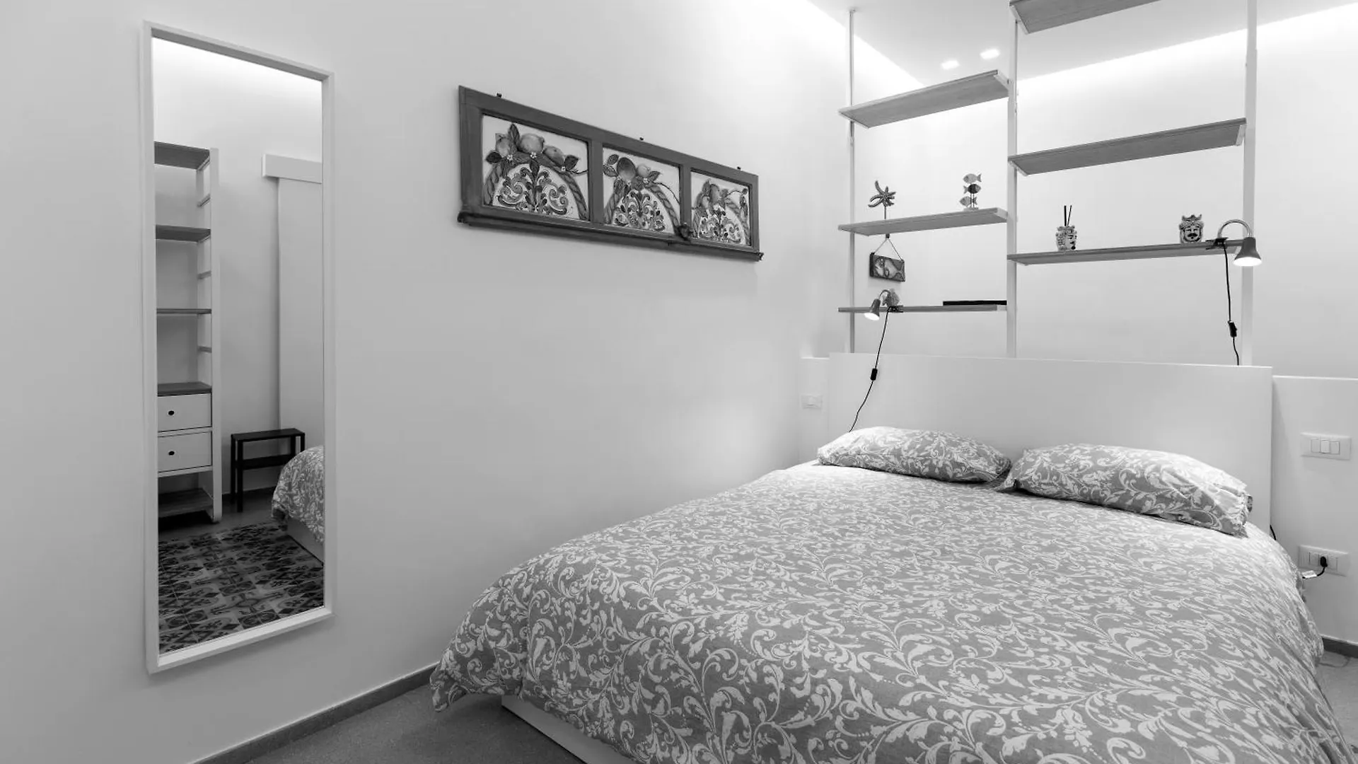 Apartment La Regina Dei Limoni - Trapani&Beach - By Host4U